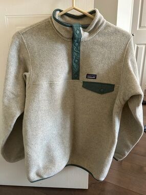 Patagonia Men's Cream Fleece Snap-Up Pullover with Green Trim